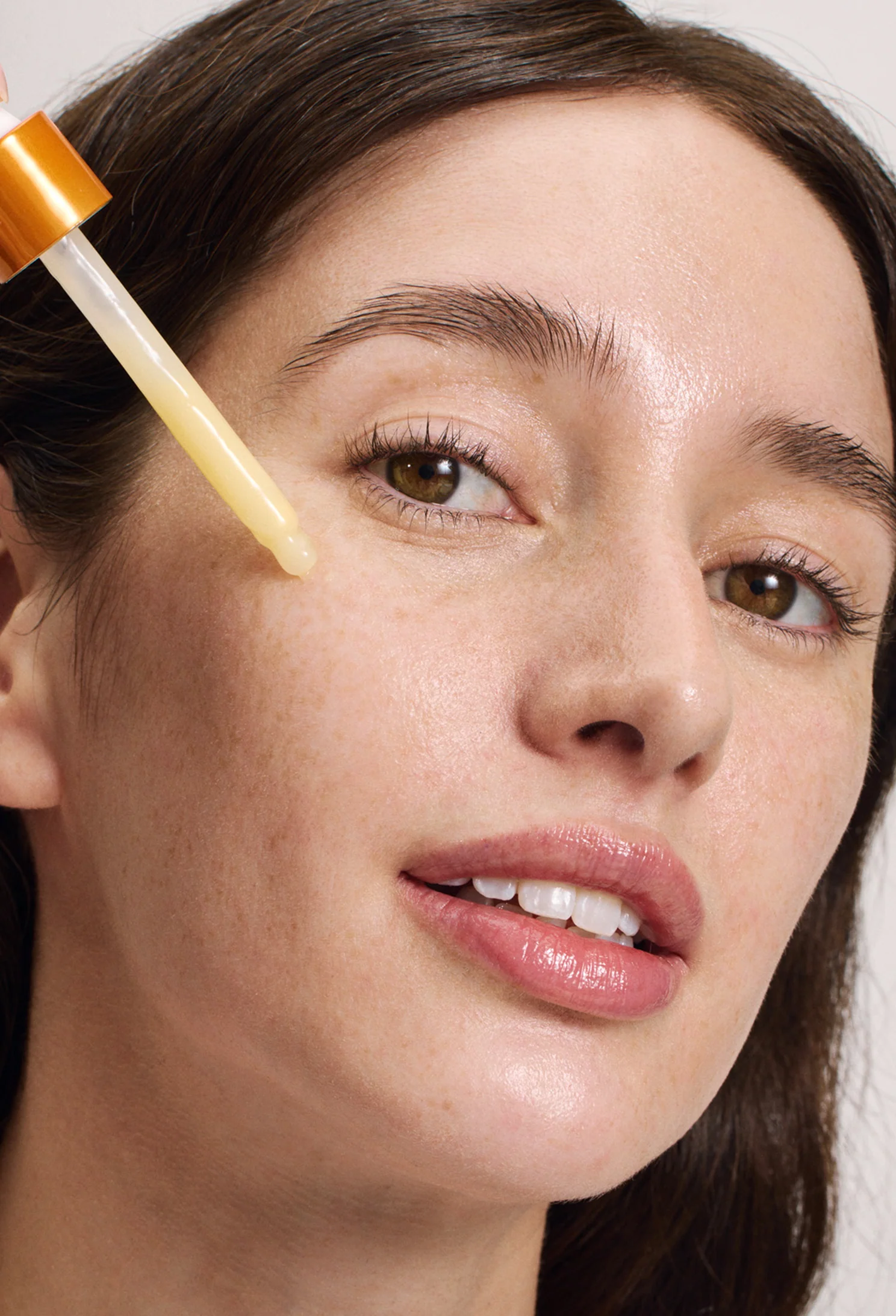 Glow By Nature Vitamin C Boost Serum - Image 2