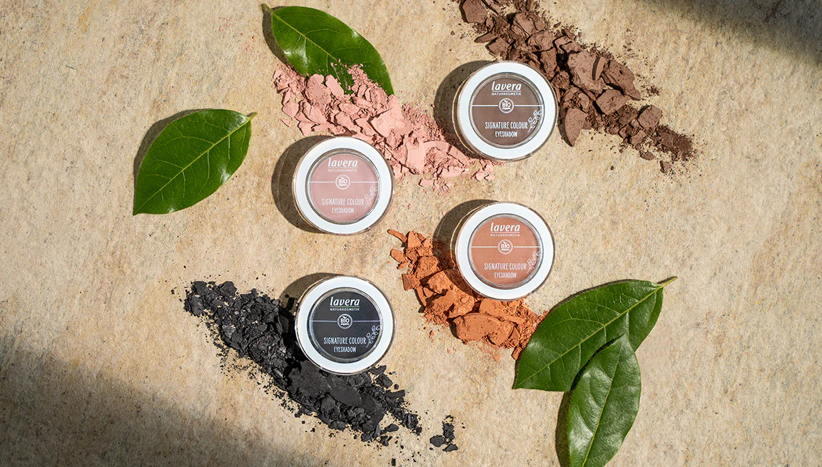 Signature Colour Eyeshadow -Moon Shell 05- - Image 2